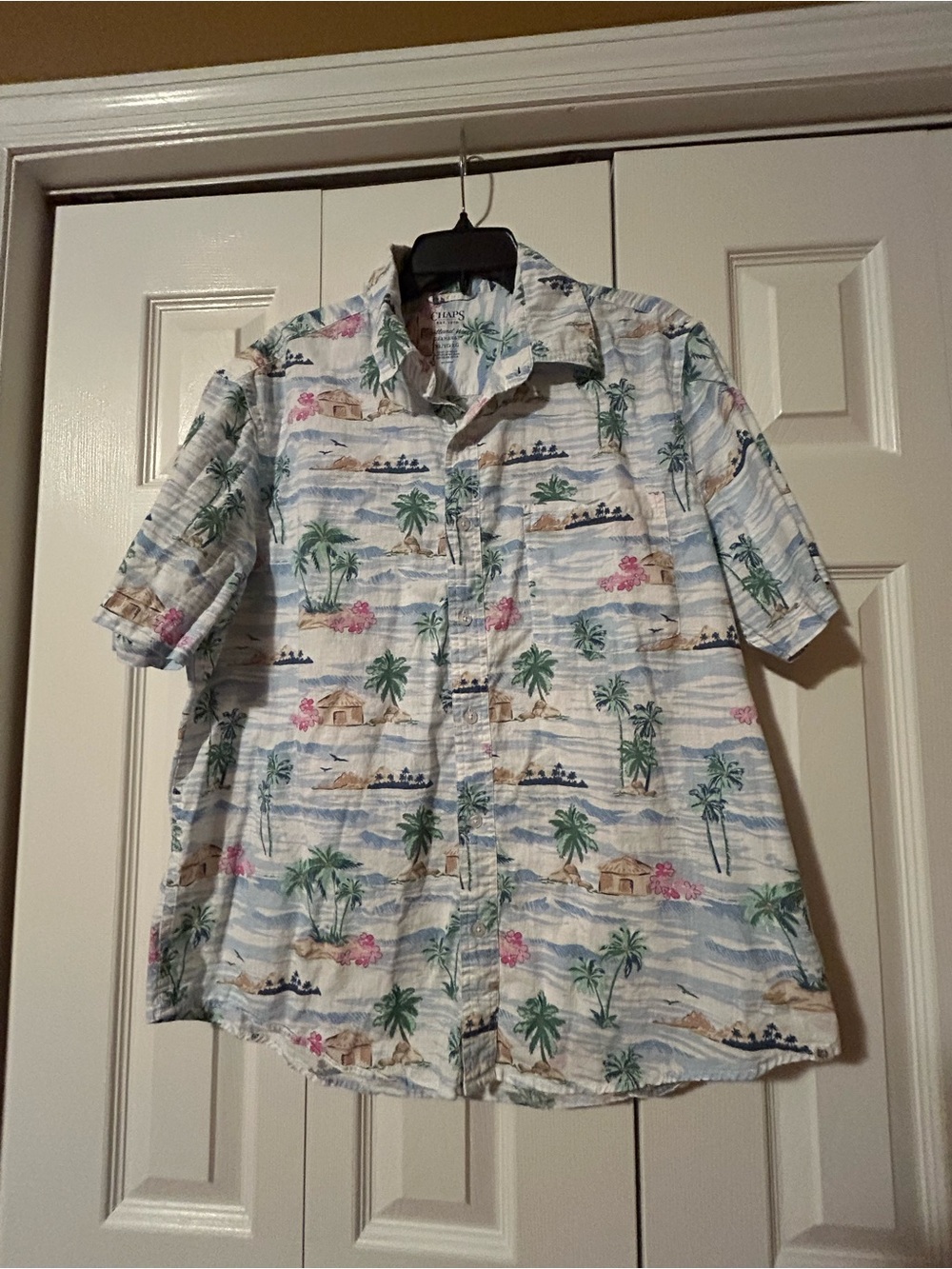 Chaps White and Light Blue Tropical Print Short-Sleeve Button-Down Shirt